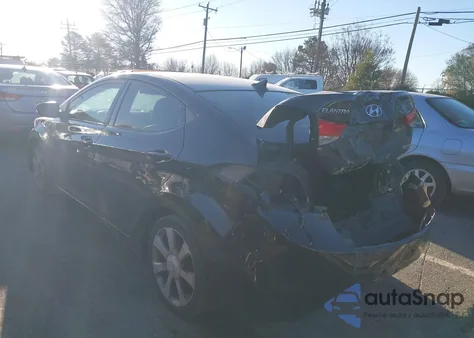 2013 Hyundai Elantra Limited z USA, uszkodzony, nr VIN 5NPDH4AE0DH335392